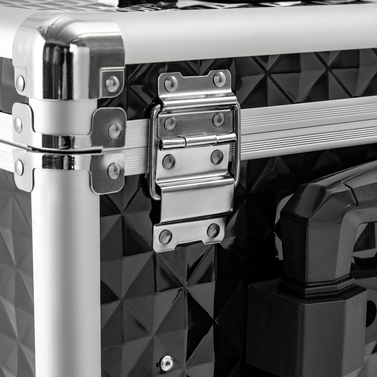 Portable Rolling Makeup Case with Adjustable Trolley Bar Sturdy Hinges Spacious Storage Ideal for Beauty Professionals